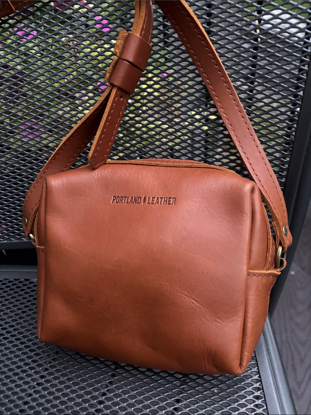 Mesa Crossbody Portland Leather, Honey